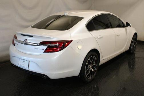 2017 Buick Regal Turbo Sport Touring