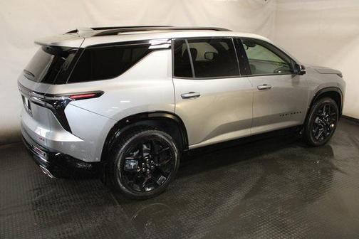 2025 Chevrolet Traverse RS