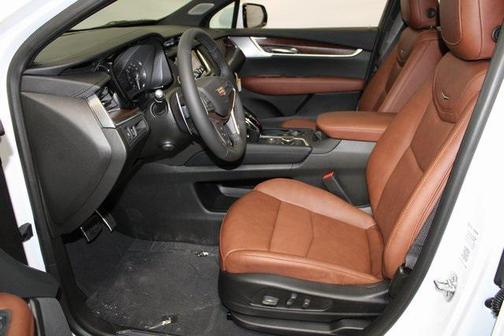 2025 Cadillac XT5 Sport