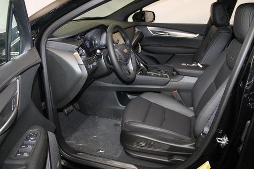 2025 Cadillac XT5 Luxury