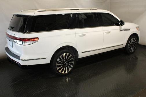 2023 Lincoln Navigator Black Label