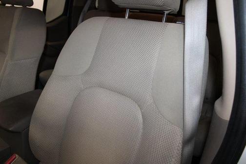 2015 Nissan Frontier SV