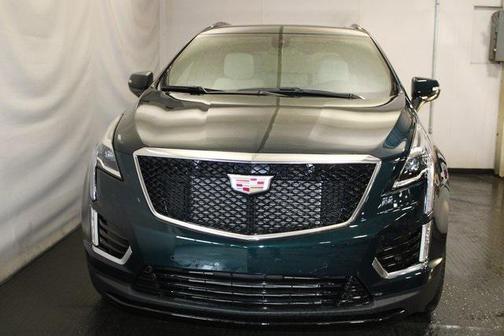2025 Cadillac XT5 Sport