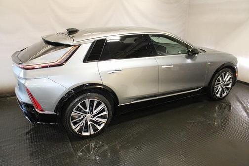 2024 Cadillac LYRIQ Luxury w/1SE