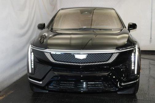 2025 Cadillac OPTIQ Luxury 1 AWD