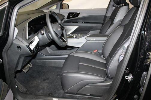 2025 Cadillac OPTIQ Luxury 1 AWD