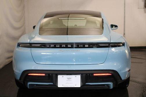 2021 Porsche Taycan Turbo