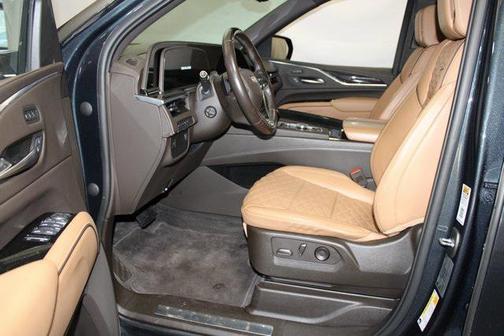 2022 Cadillac Escalade ESV Premium Luxury