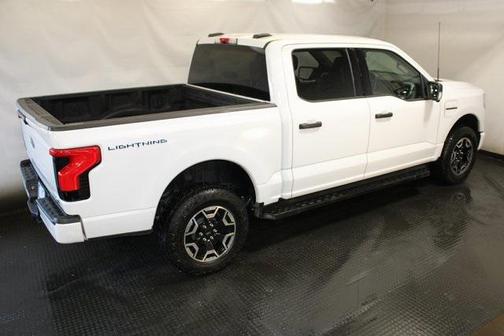 2023 Ford F-150 Lightning XLT