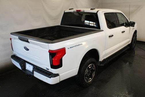 2023 Ford F-150 Lightning XLT