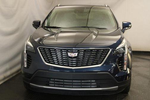 2022 Cadillac XT4 Premium Luxury