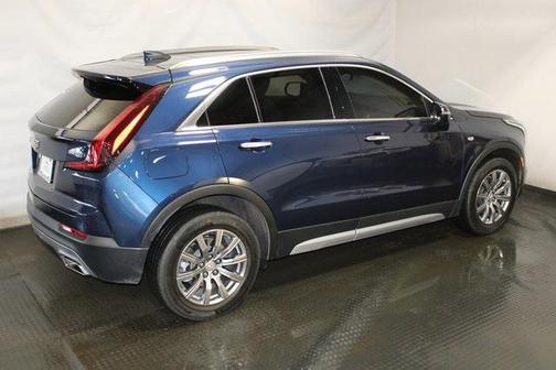 2022 Cadillac XT4 Premium Luxury