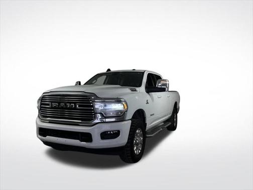 2023 RAM 2500 Laramie Crew Cab 4x4 6'4' Box