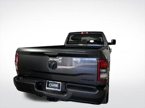 2024 RAM 3500 Big Horn Crew Cab 4x4 8' Box