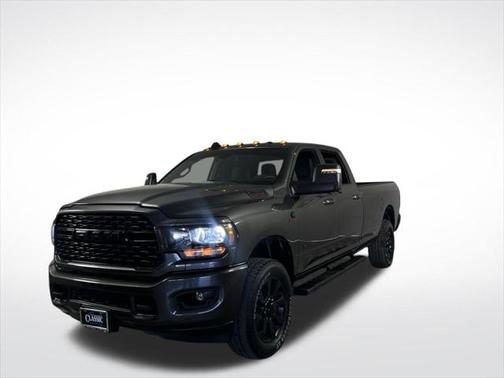 2024 RAM 3500 Big Horn Crew Cab 4x4 8' Box