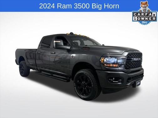 2024 RAM 3500 Big Horn Crew Cab 4x4 8' Box