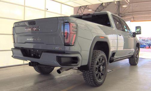 2024 GMC Sierra 2500 AT4