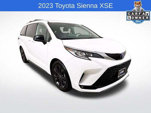 2023 Toyota Sienna XSE 7 Passenger