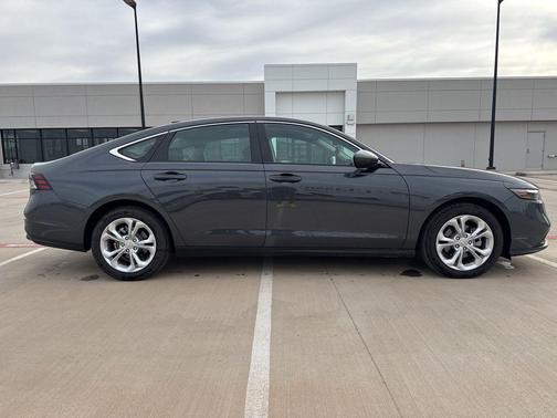 2025 Honda Accord LX 1.5T