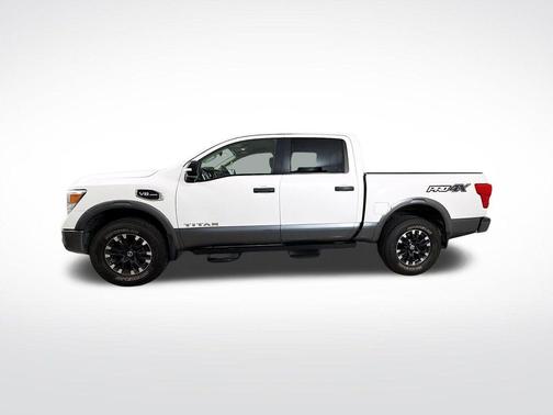 2017 Nissan Titan PRO-4X