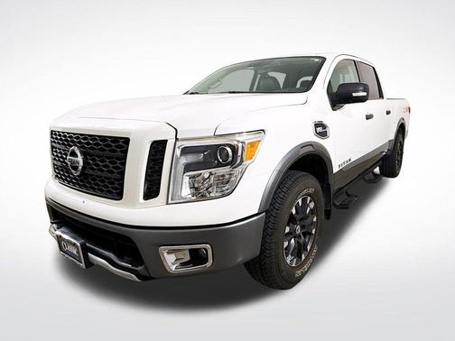 2017 Nissan Titan PRO-4X