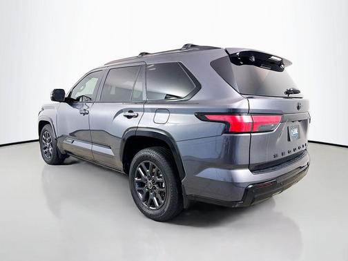 2024 Toyota Sequoia SR5