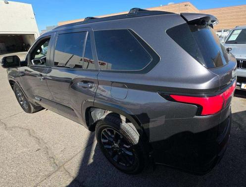 2024 Toyota Sequoia SR5