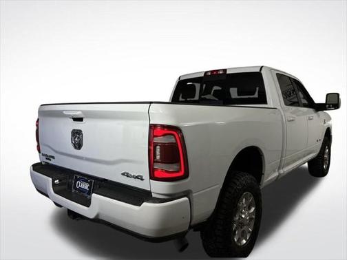 2023 RAM 2500 Laramie Crew Cab 4x4 6'4' Box