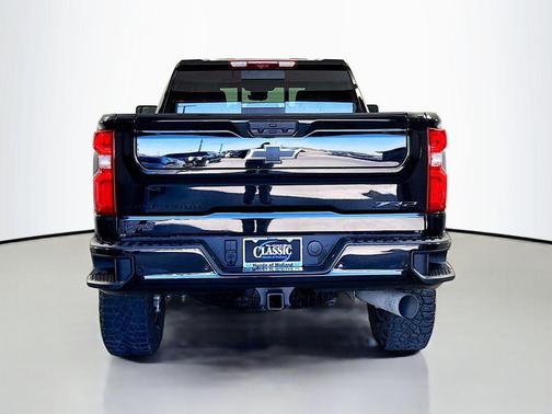 2024 Chevrolet Silverado 2500 4WD Crew Cab Standard Bed ZR2
