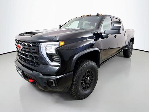 2024 Chevrolet Silverado 2500 4WD Crew Cab Standard Bed ZR2