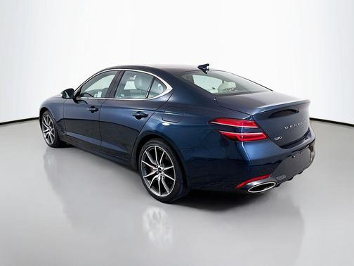 2025 Genesis G70 2.5T RWD