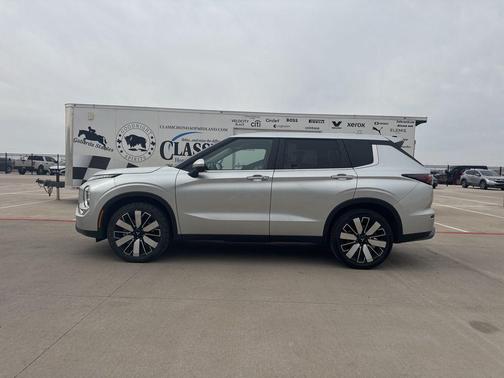 2025 Mitsubishi Outlander SE 2.5 2WD