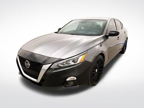 2021 Nissan Altima SR FWD