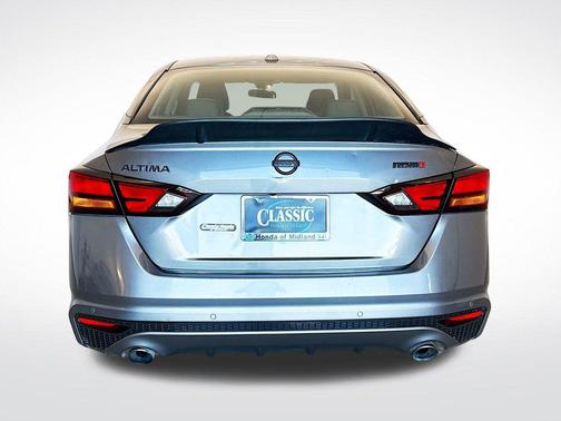 2021 Nissan Altima SR FWD