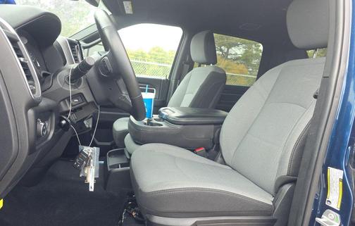 2024 RAM 2500 Big Horn Crew Cab 4x4 6'4' Box