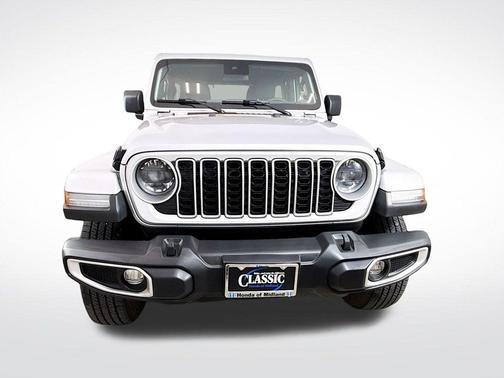 2024 Jeep Wrangler 4-Door Sahara 4x4