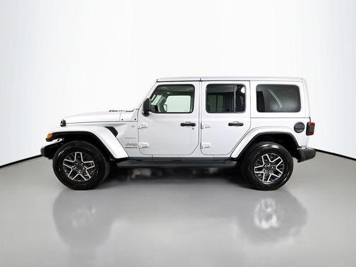 2024 Jeep Wrangler 4-Door Sahara 4x4