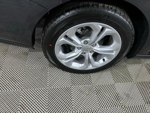 2025 Honda Accord LX 1.5T