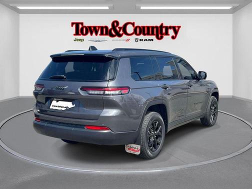 2025 Jeep Grand Cherokee L Laredo