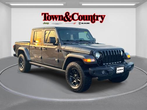 2021 Jeep Gladiator Sport