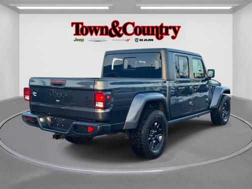 2021 Jeep Gladiator Sport