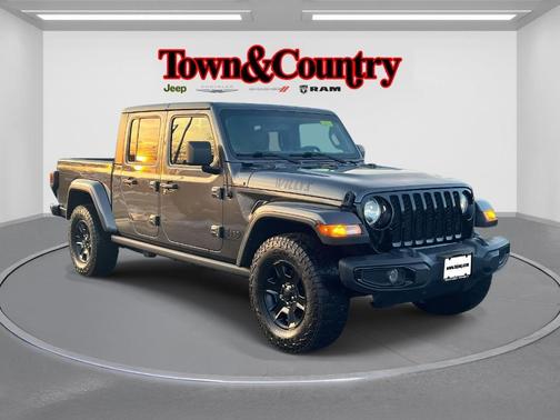 2021 Jeep Gladiator Sport