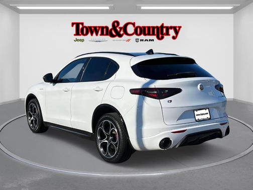 2022 Alfa Romeo Stelvio Ti