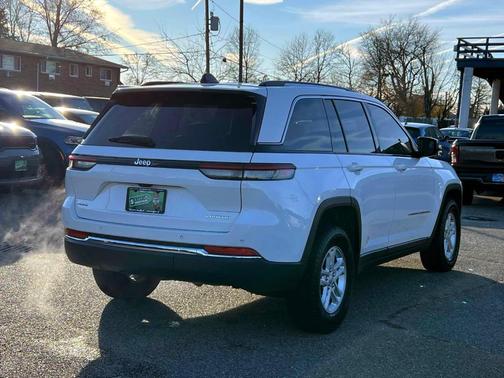 2023 Jeep Grand Cherokee Laredo