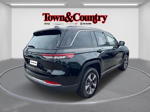2023 Jeep Grand Cherokee 4xe Base