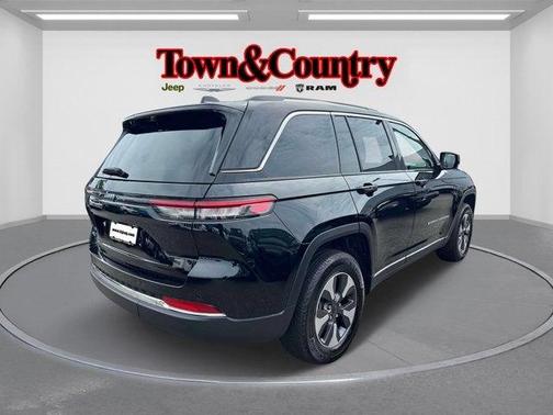 2023 Jeep Grand Cherokee 4xe Base