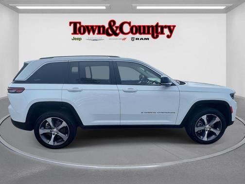 2022 Jeep Grand Cherokee 4xe Base