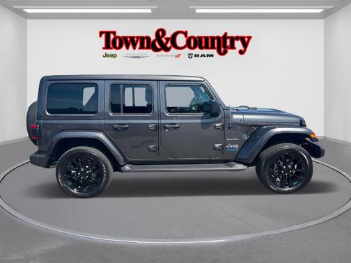 2022 Jeep Wrangler Unlimited 4xe Sahara