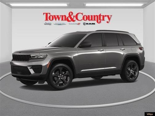 2025 Jeep Grand Cherokee Laredo