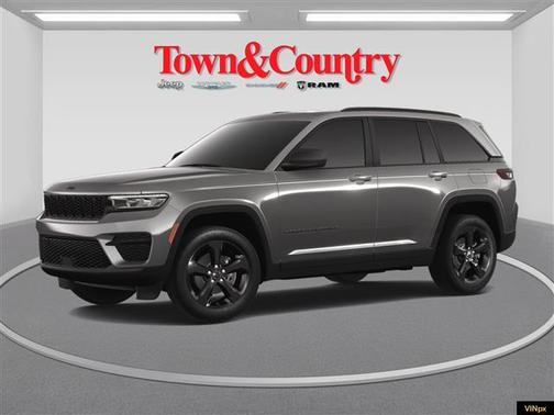 2025 Jeep Grand Cherokee Laredo